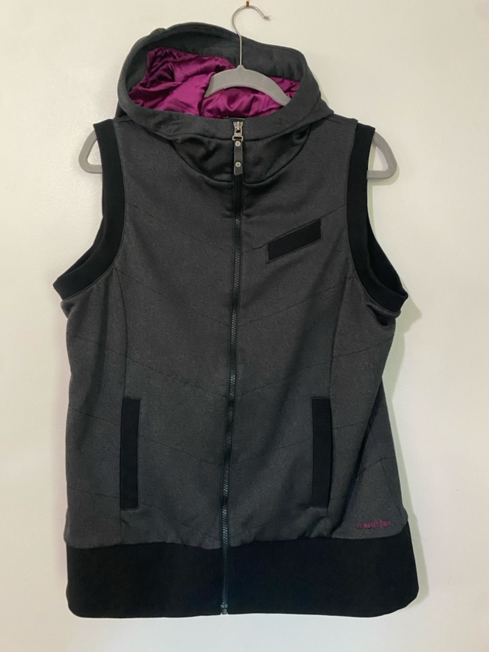 The North Face Vest Women’s XL Plum Lining